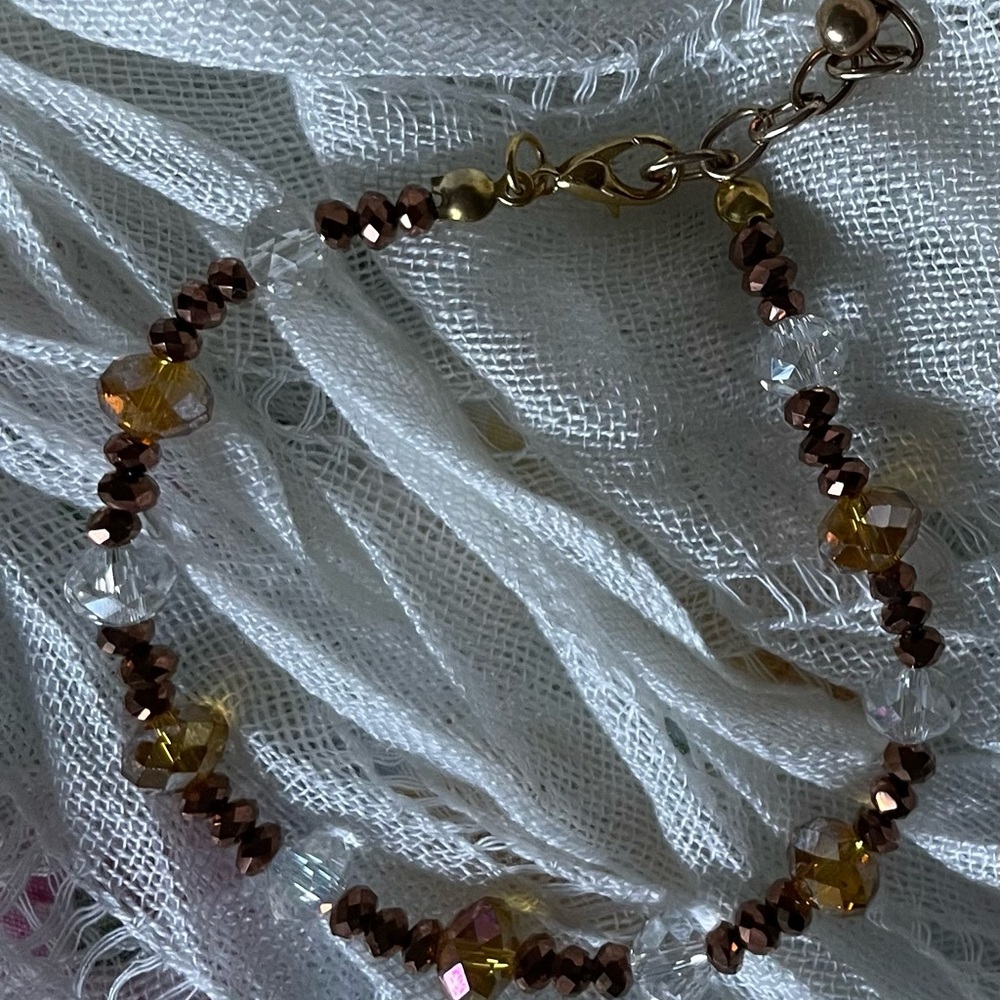 Gold tone and yellow rondelle beads bracelet